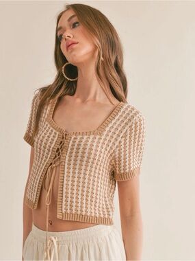 NWOT Sage the Label Amore Lace Up Front Crop Sweater Crop Top - Short Sleeve— S